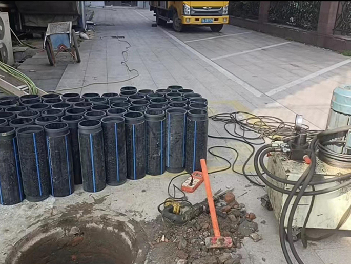 怀柔PE置换管厂家 DN315置换管 非开挖管短管置换